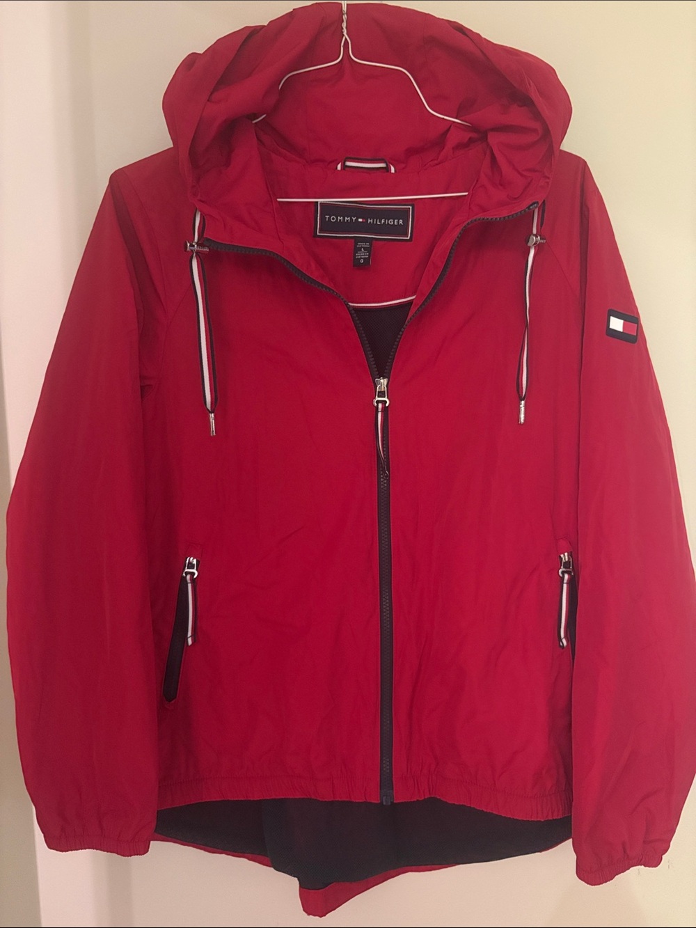 Tommy Hilfiger Red Hooded Windbreaker Jacket with logo sleeve Size Large